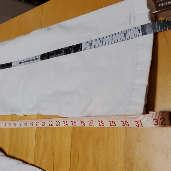 14th &Union Men's slim fit white pants - 30Wx32L- good used condition- SFH - Picture 7 of 11